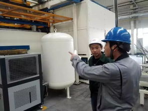 軟飾車間邀請吸覆機廠家技術(shù)到廠指導，推動技術(shù)推廣與工藝升級